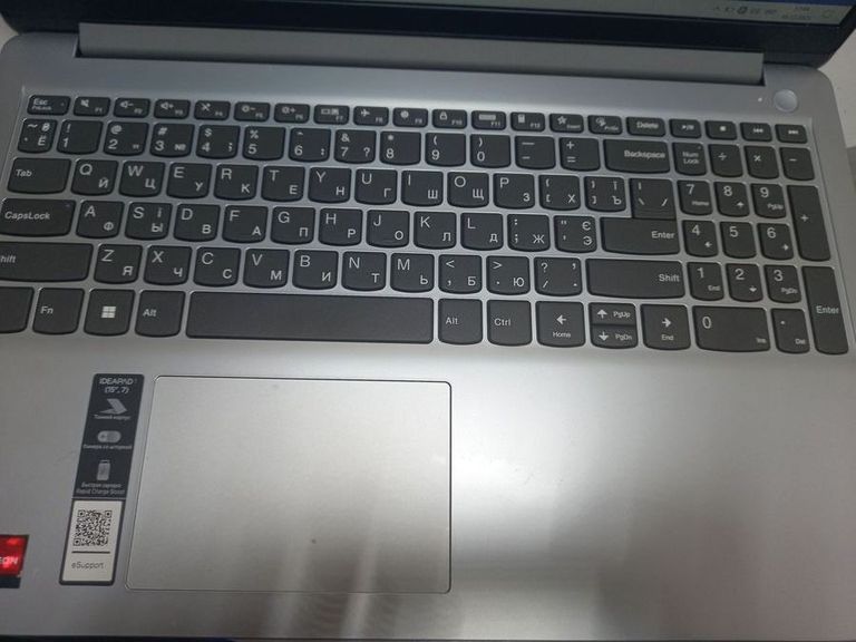 Купити Lenovo єкр. 15,6/ amd ryzen 3 7320u/ ram16gb/ ssd512gb/ amd graphics Б/У