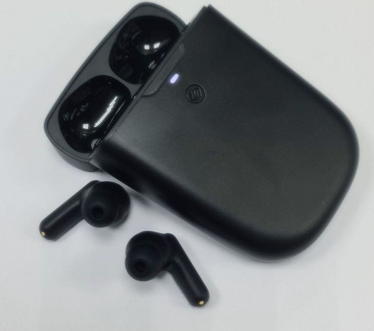 Дешево Urbanista phoenix з ломбарду