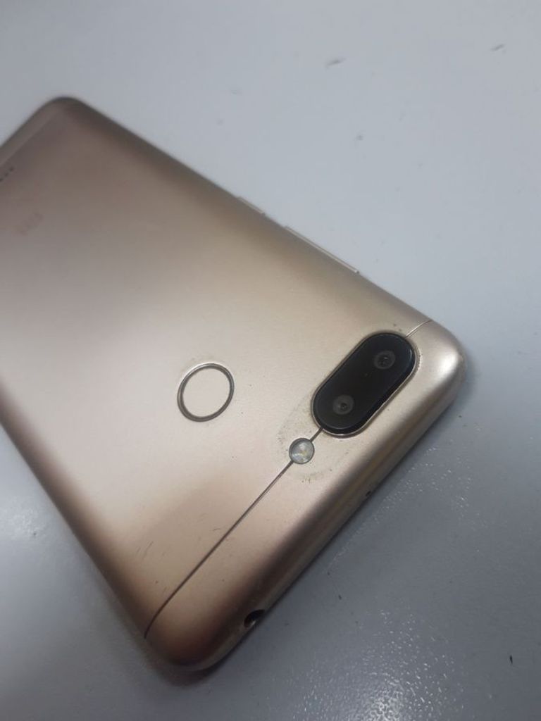 Xiaomi Redmi 6 3/32GB Black Код:01-200836613. Изображение 6