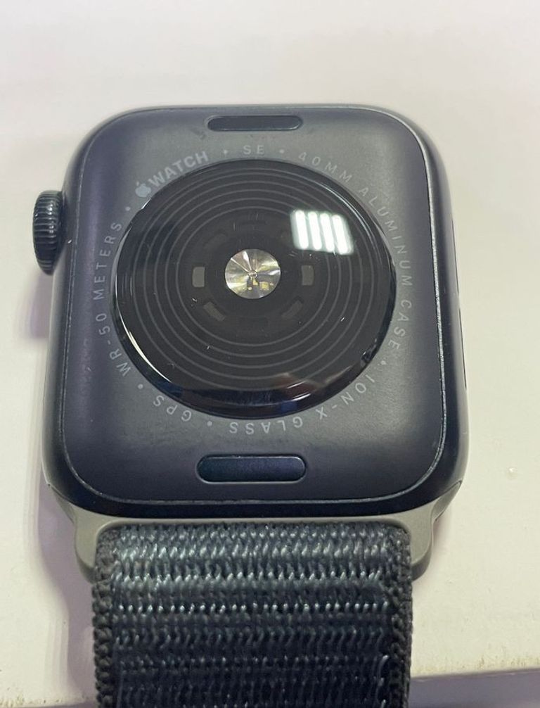 Apple watch se 2 gps 40mm aluminium case Код:01-200839317. Изображение 5