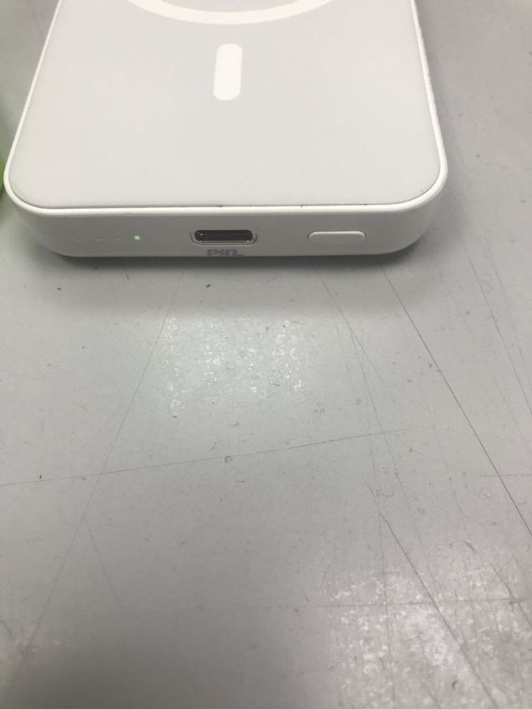 Дешево Hoco J109 Easy MagSafe 5000mAh White з ломбарду
