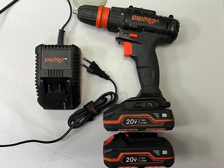 Купити Dnipro-M cd-218 2акб 2ah зп Б/У