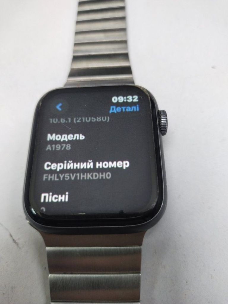 Оголошення Apple watch series 4 gps 44mm aluminium case Б/У