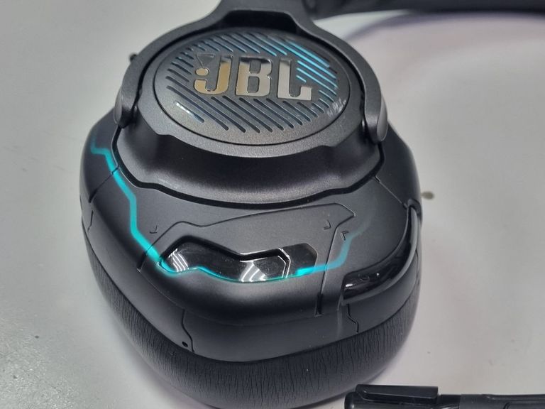 Jbl quantum one Код:01-200859727. Зображення 17