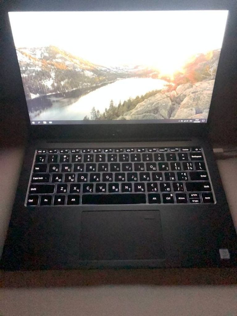Объявление Xiaomi Mi Notebook Air 13.3" Intel Core i5 8/256  Б/У