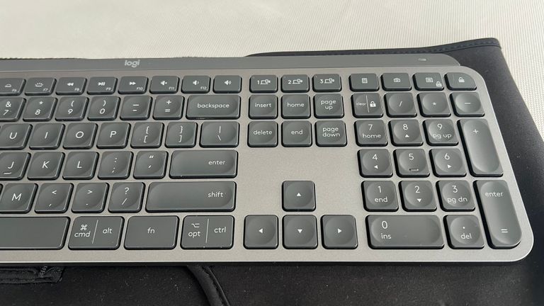 Дешиво Logitech MX Keys for Mac Space Gray (920-009558) с ломбарда
