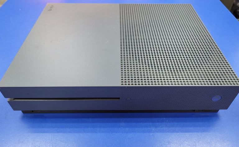 Дешево Microsoft Xbox One S 500GB з ломбарду