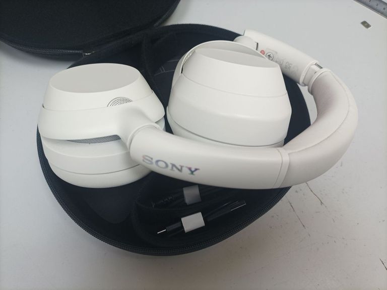 Купить Sony ult wear Б/У