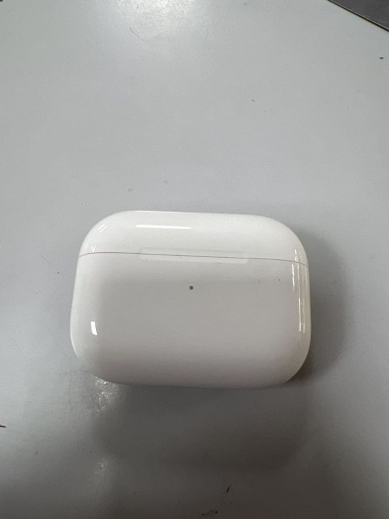 Купити Apple airpods pro 2nd generation magsafe Б/У