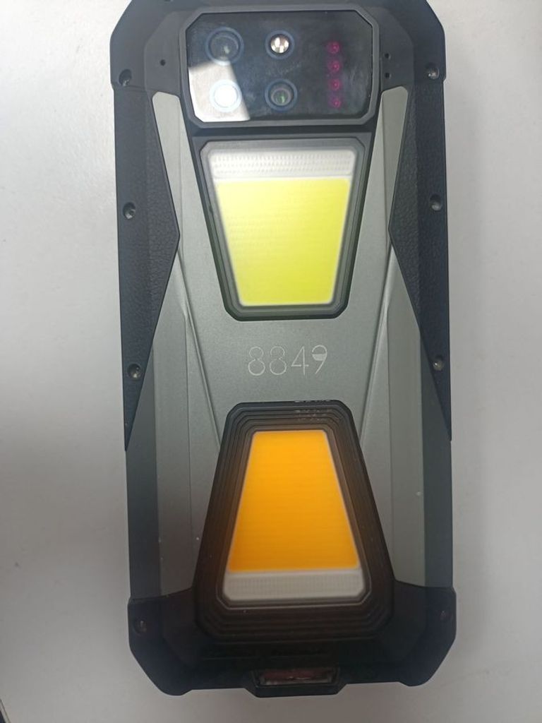 Дешево Unihertz tank 3s 12/256gb з ломбарду