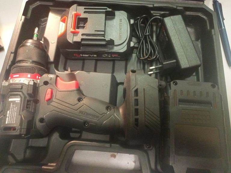 Оголошення Narva NCD-21BL Б/У