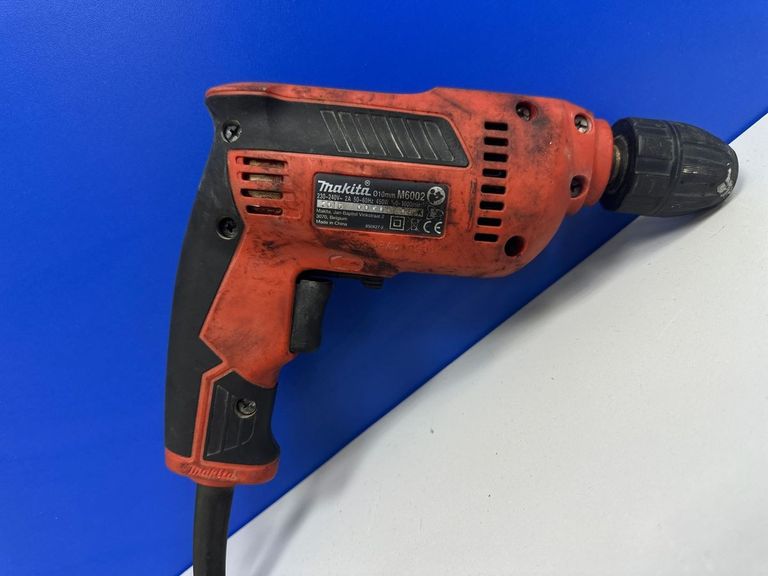 Дешиво Makita M6002 с ломбарда