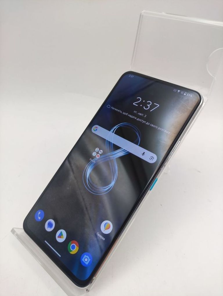 Дешево Asus ZenFone 8 Flip 8/256GB Galactic Black (90AI0041-M00030, ZS672KS-2A003EU) з ломбарду