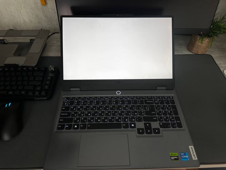 Lenovo LOQ 15IRX9 Luna Gray (83DV00VTRA) Код:null. Зображення 4