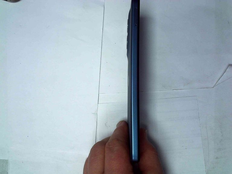 Дешево Motorola moto g06 4g 4/64gb tendril з ломбарду