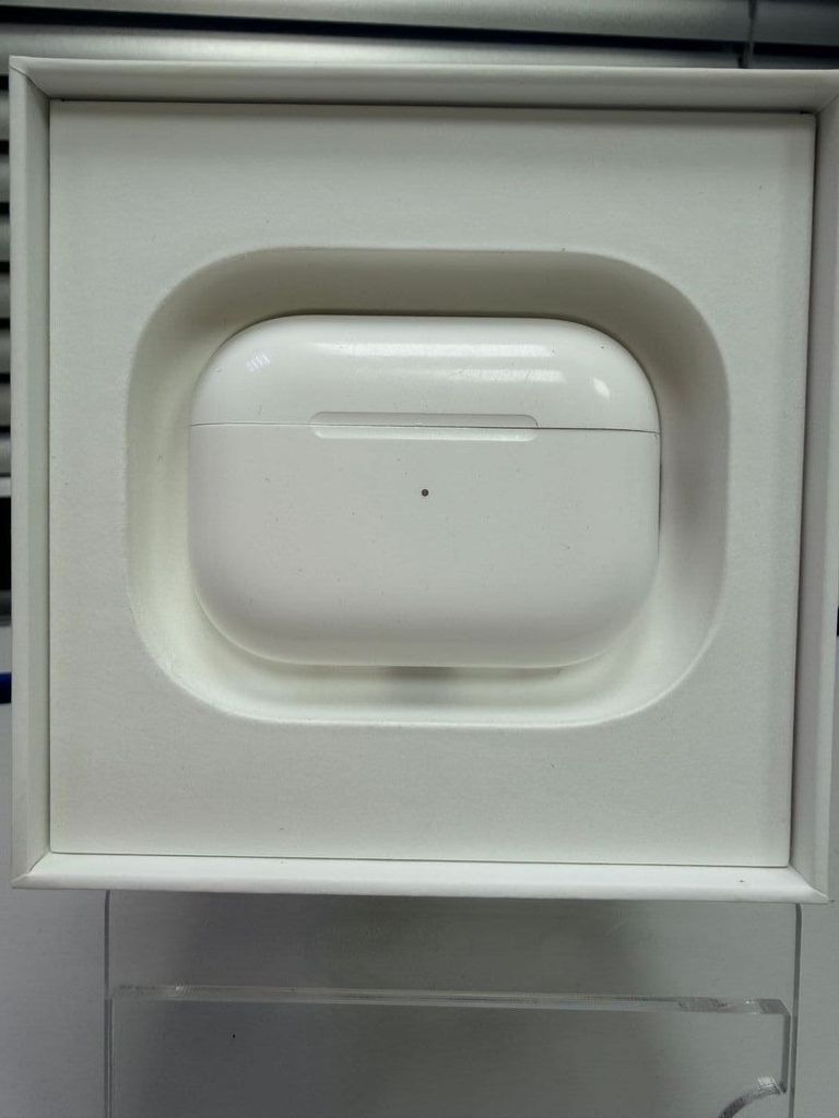 Объявление Apple airpods pro 2nd generation with magsafe charging case usb-c Б/У