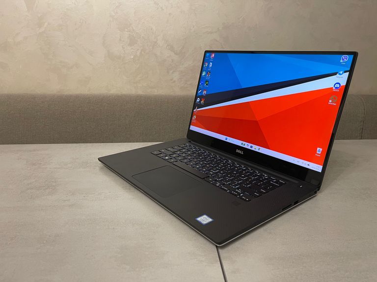 Оголошення Dell XPS 15 9560, 15,6" 4K IPS сенсорний, i7-7700HQ, 16GB, 256GB, GeForce GTX 1050 4GB Б/У