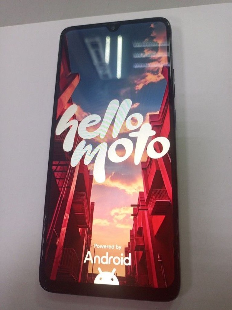 Дешиво Motorola moto g06 power 4/256gb с ломбарда