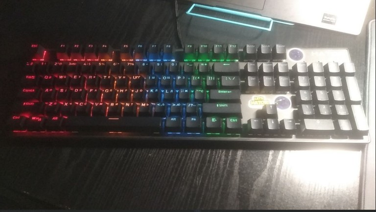 Оголошення Hator Icefall Mecha Rainbow Black (HTK104UA) Б/У