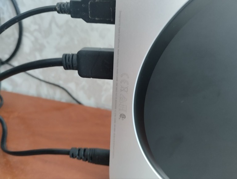 Оголошення Apple mac mini a2686 mmfj3 m2/8core/ram 8gb/ssd256gb Б/У