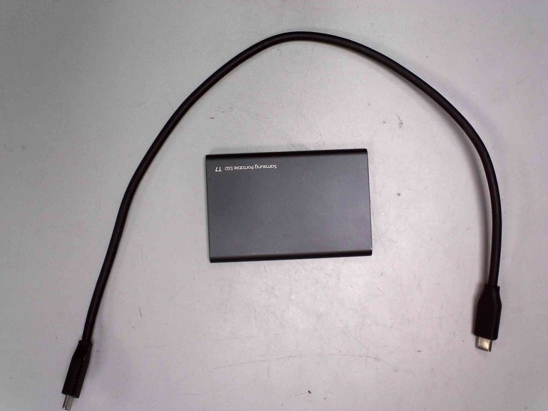 Объявление Samsung t7 2 tb titan Б/У