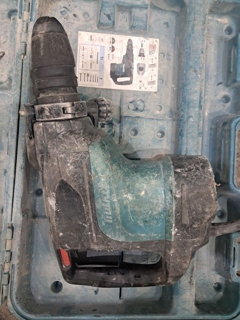 Объявление Makita HR4501C Б/У