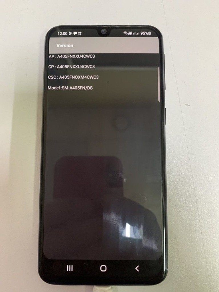 Купити Samsung galaxy a40 2019 sm-a405 4/64gb Б/У