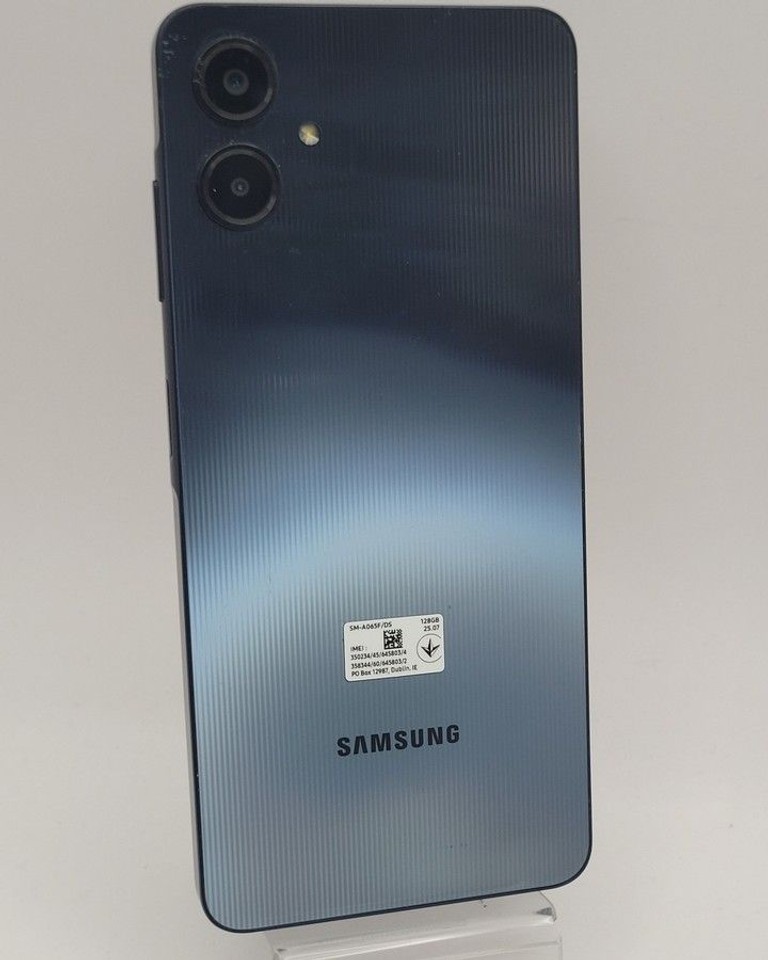 Розпродаж Samsung galaxy a06 4/128gb, продавець Техноскарб