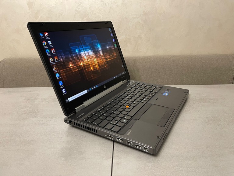 Дешево HP EliteBook 8560w, 15.6"  з ломбарду