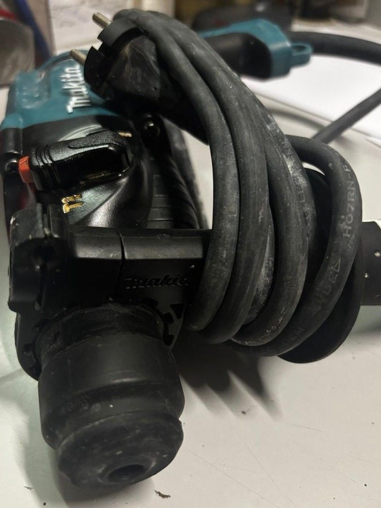 Дешиво Makita HR1830 с ломбарда