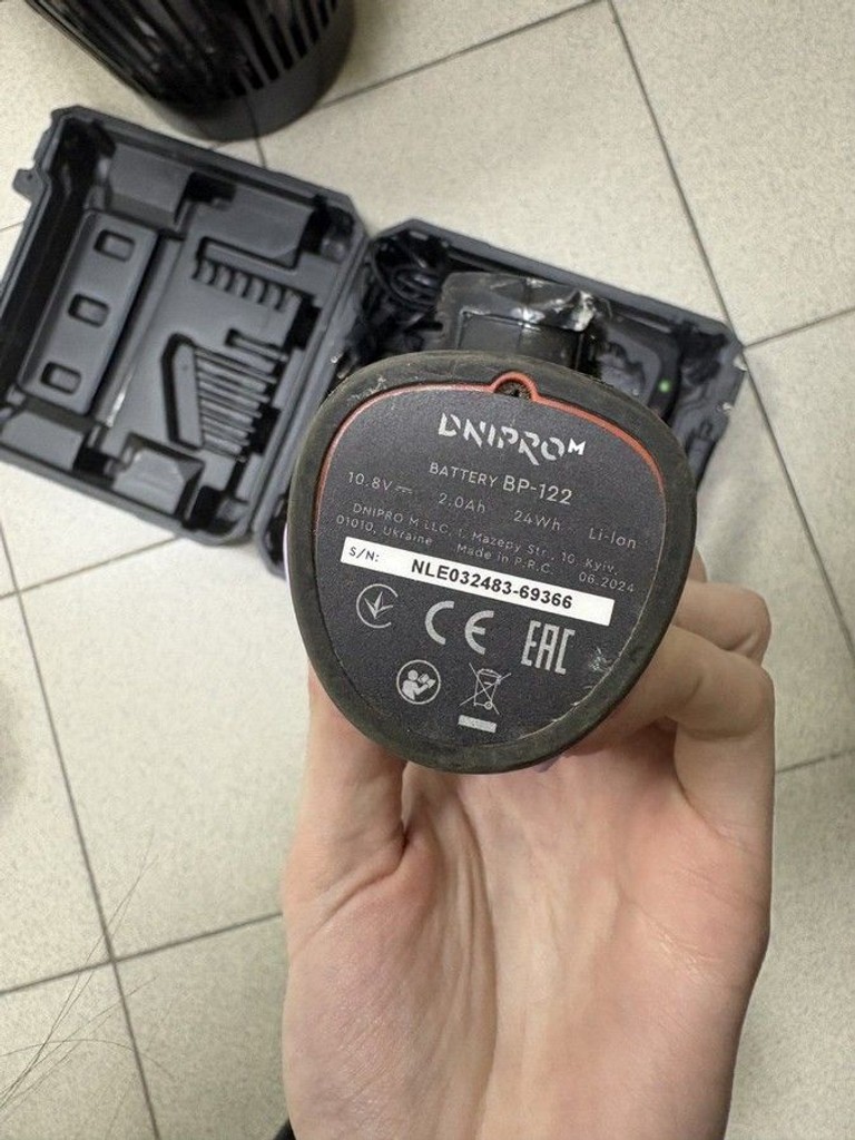 Дешево Dnipro-M cd-12qx з ломбарду