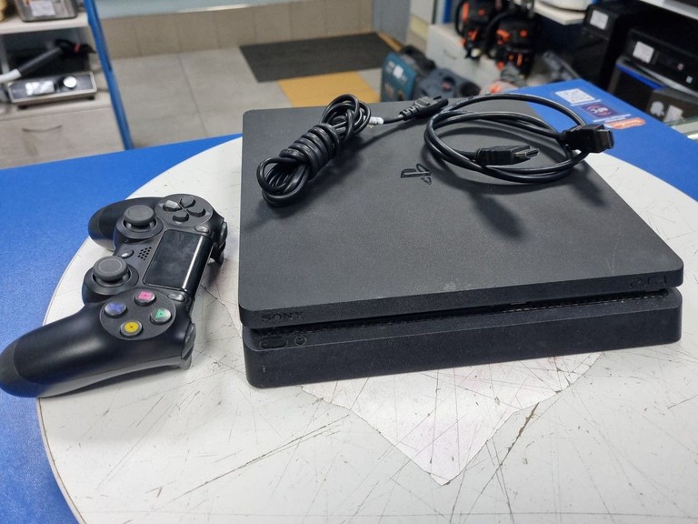 Купить Sony playstation 4 slim 500gb Б/У