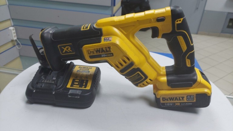 Купити Dewalt DCS367N Б/У