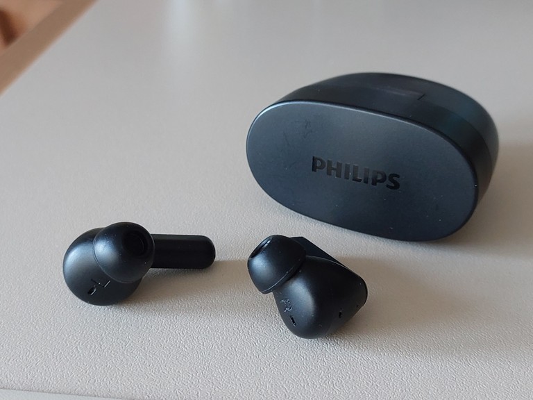 Дешиво Philips TAT2206 Black (TAT2206BK) с ломбарда