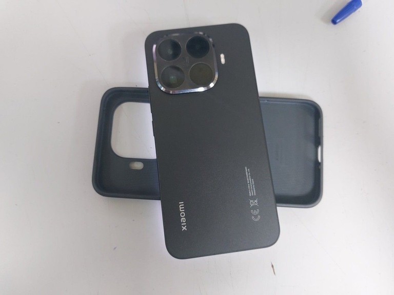 Купити Xiaomi 15T Pro 12/512GB Black Б/У