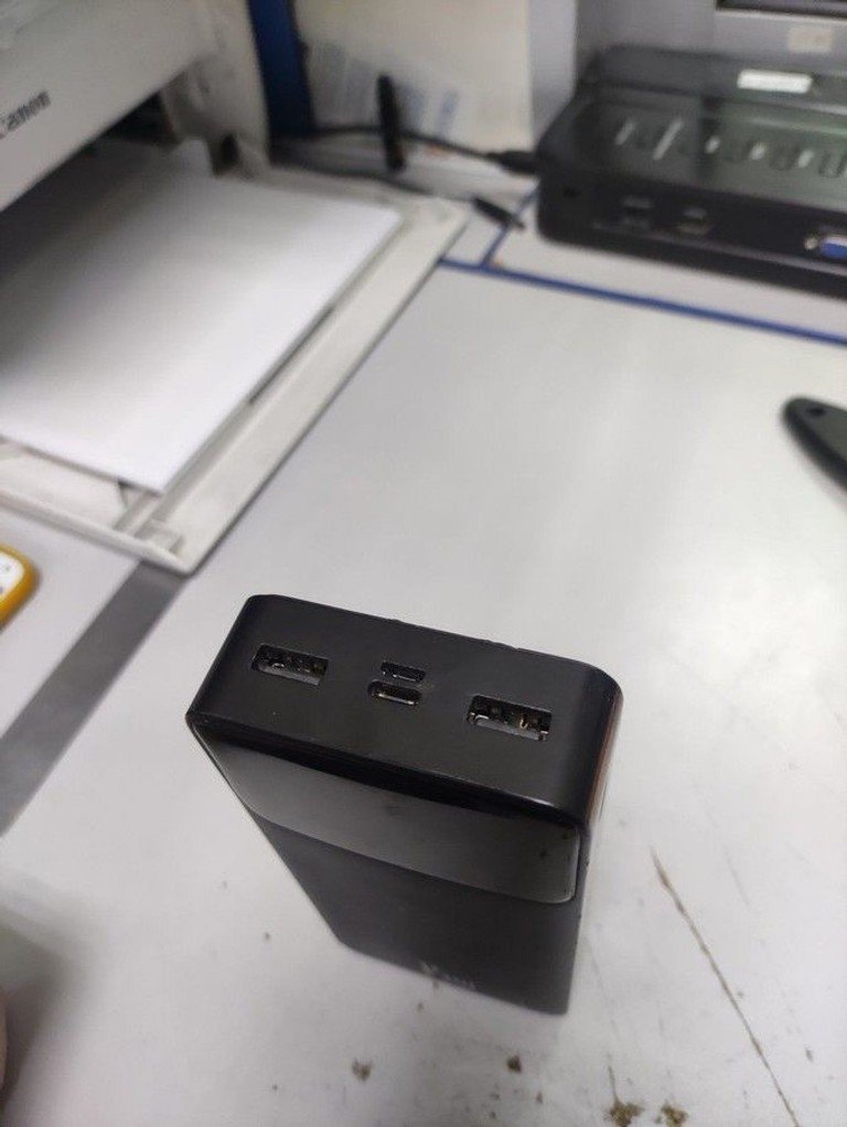 Оголошення Baseus bipow digital display 15w 20000mah Б/У