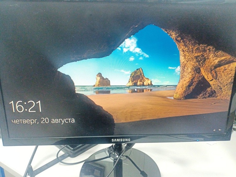 Купити Samsung s19f350h Б/У