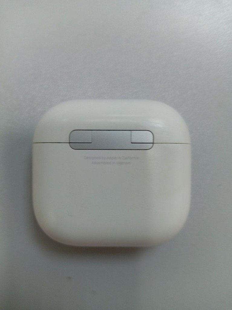 Оголошення Apple airpods 4 with active noise cancellation Б/У