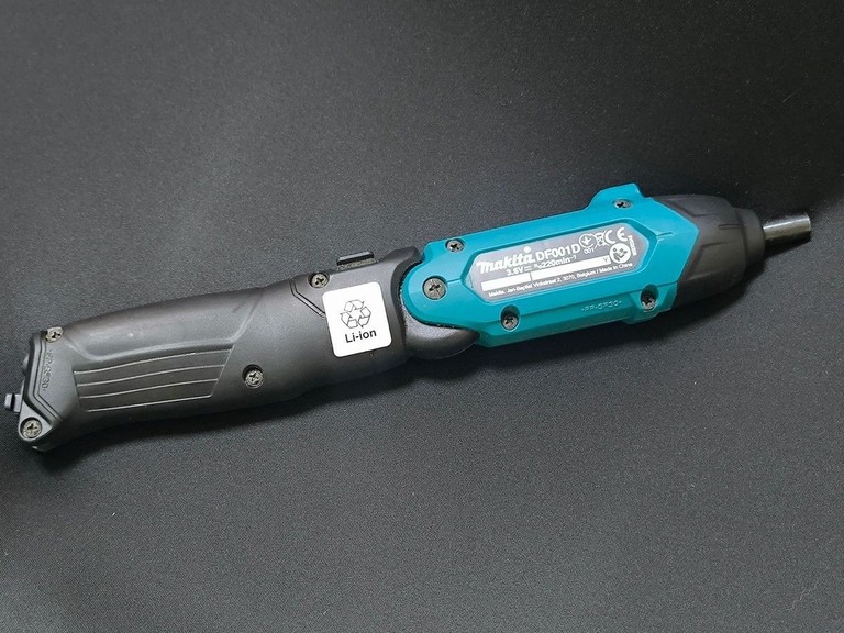Дешево Makita DF001DW з ломбарду