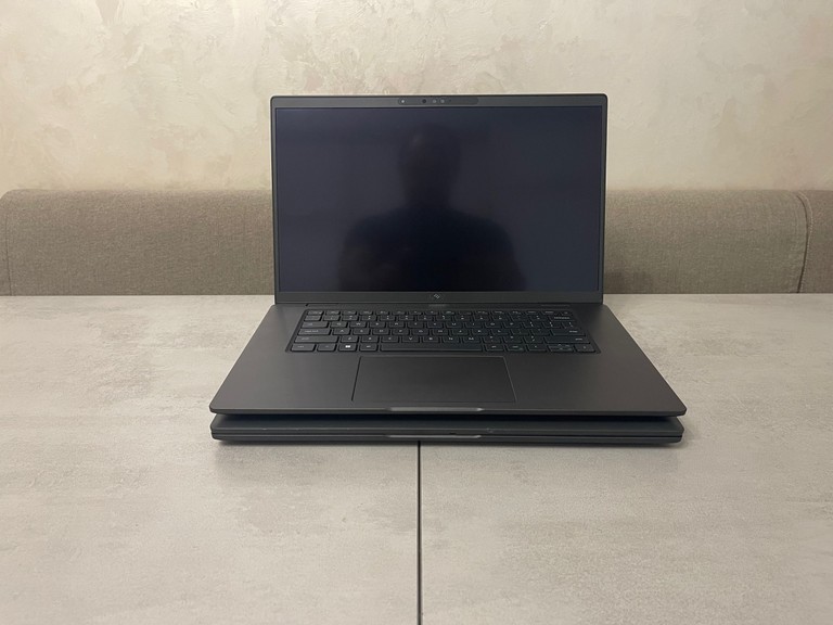 Dell Latitude 7530, 15.6" FHD IPS сенсор, i5-1245U, 16GB DDR4, 256GB NVMe SSD, Intel Iris Xe Код:null. Изображение 5