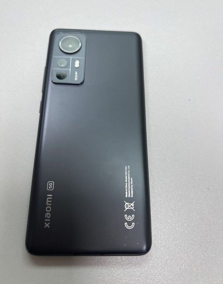 Купити Xiaomi 12 8/128gb Б/У