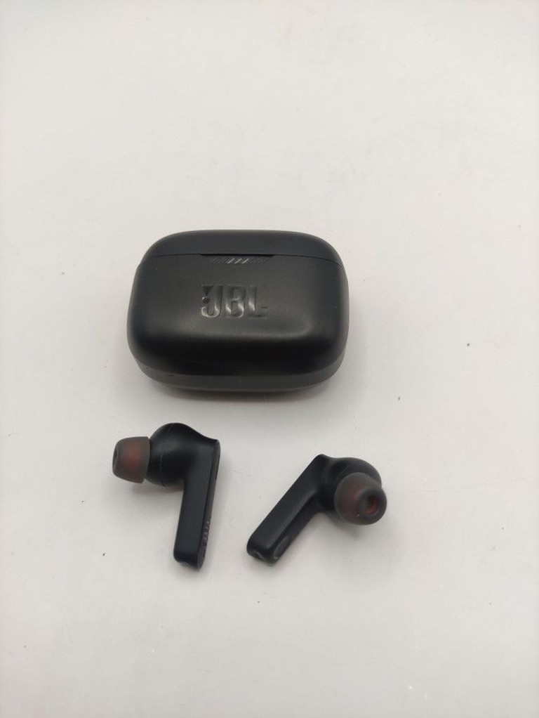 Оголошення Jbl tune 235nc Б/У