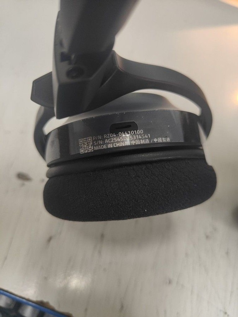 Дешево Razer barracuda x 2022 з ломбарду
