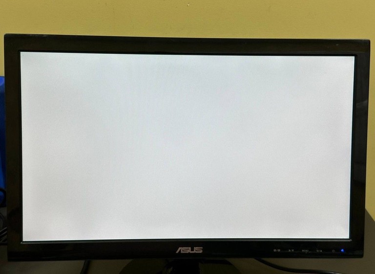 Оголошення Asus vs197 Б/У