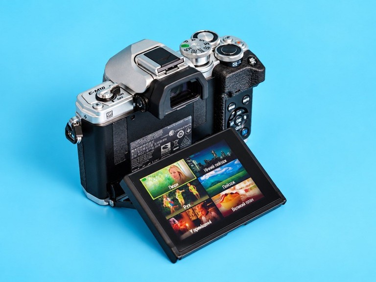 Olympus OM-D E-M10 Mark IV kit Silver. Новий. Код:null. Зображення 6