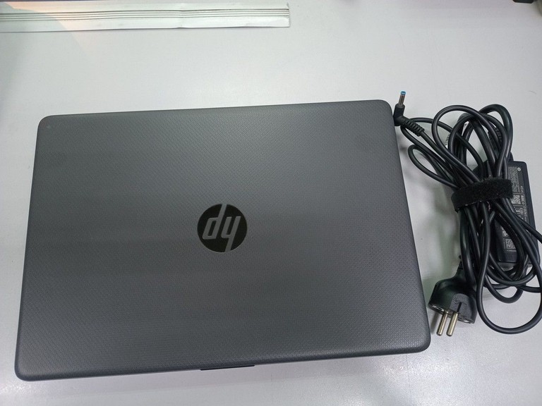 Купить Hp 14/athlon 3050u ddr4/4gb ddr4/ssd 128 gb/*інтегрована Б/У