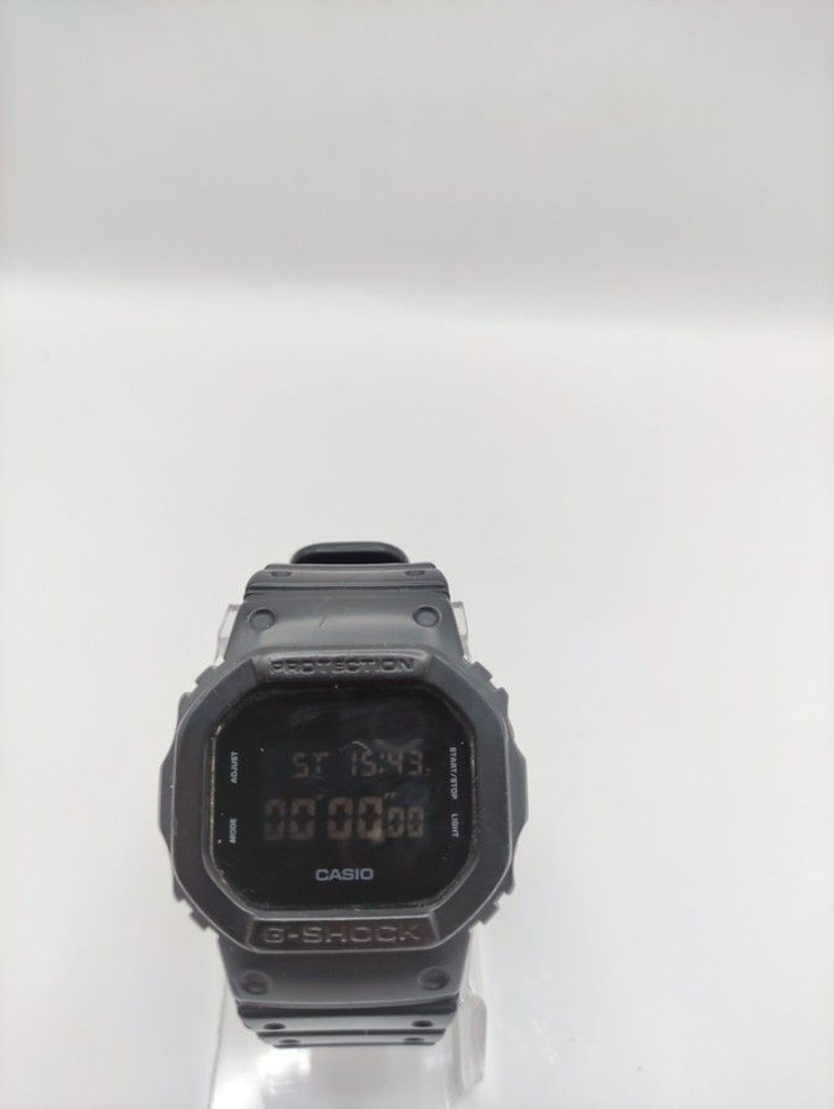 Оголошення Casio dw-5600bb Б/У