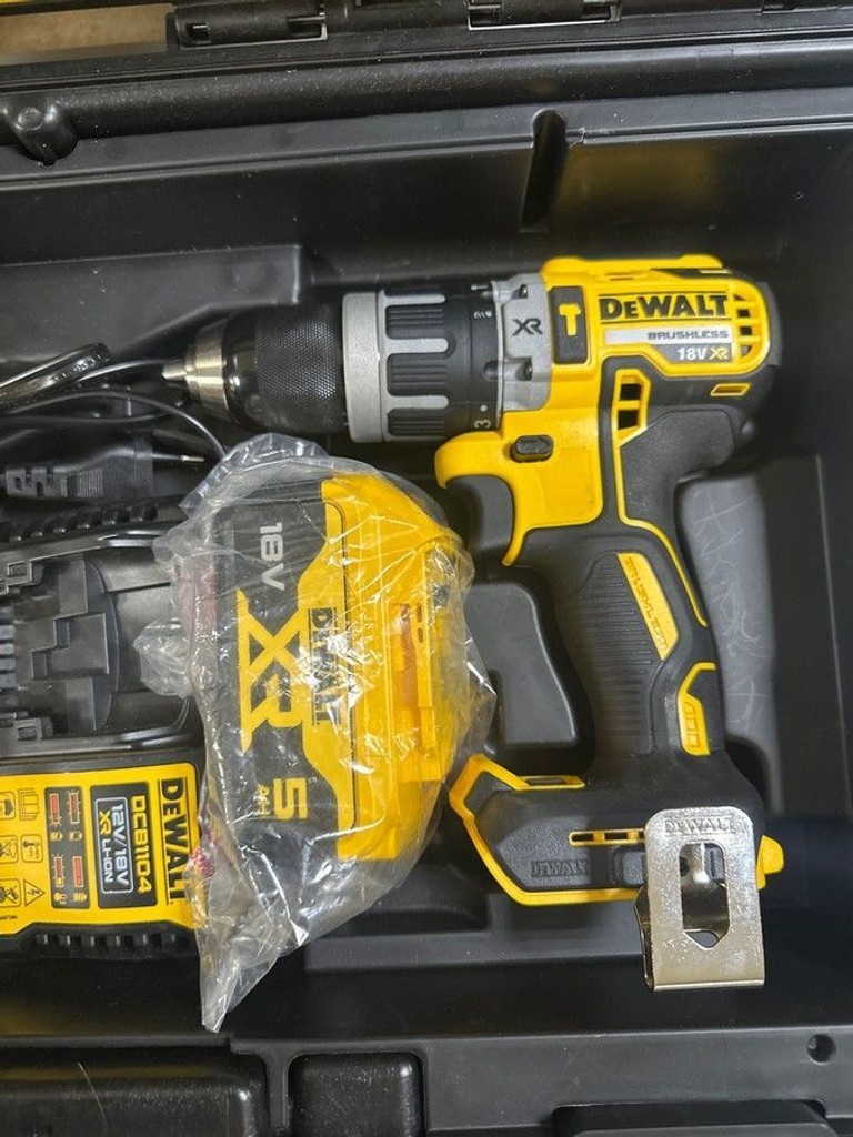 Оголошення Dewalt DCK266P2 Б/У