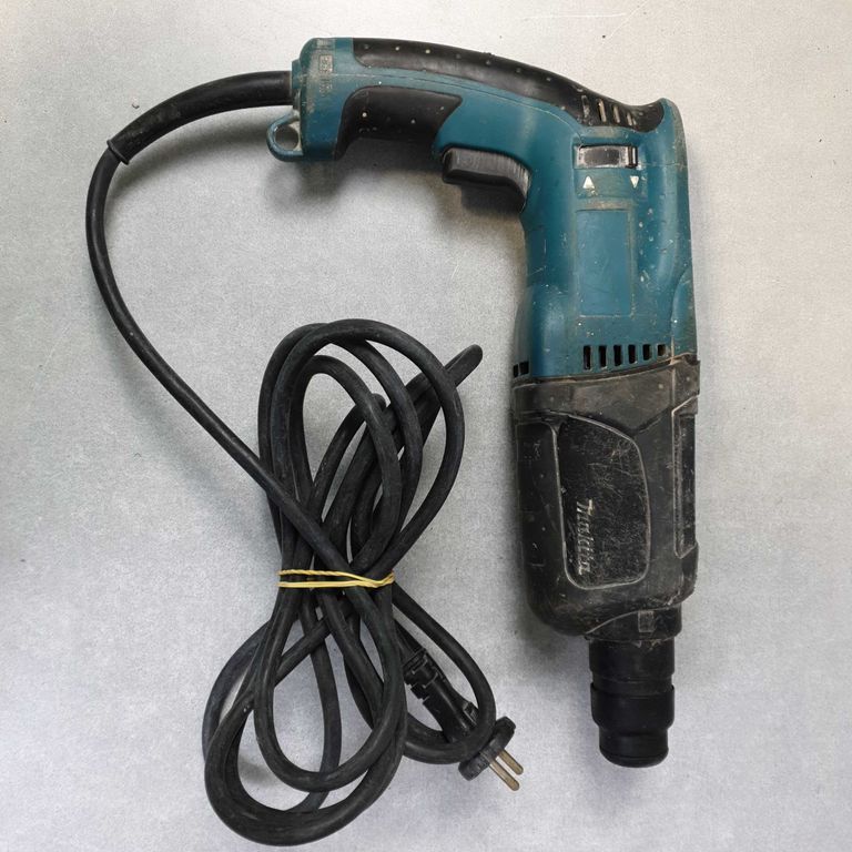 Makita HR2470