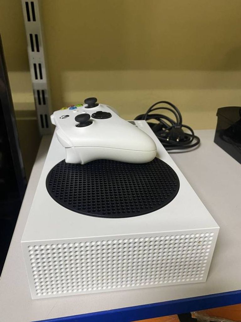 Дешево Xbox360 series s 512gb з ломбарду